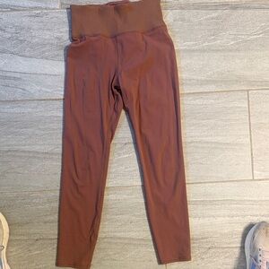 Vuori Women's Brown Leggings